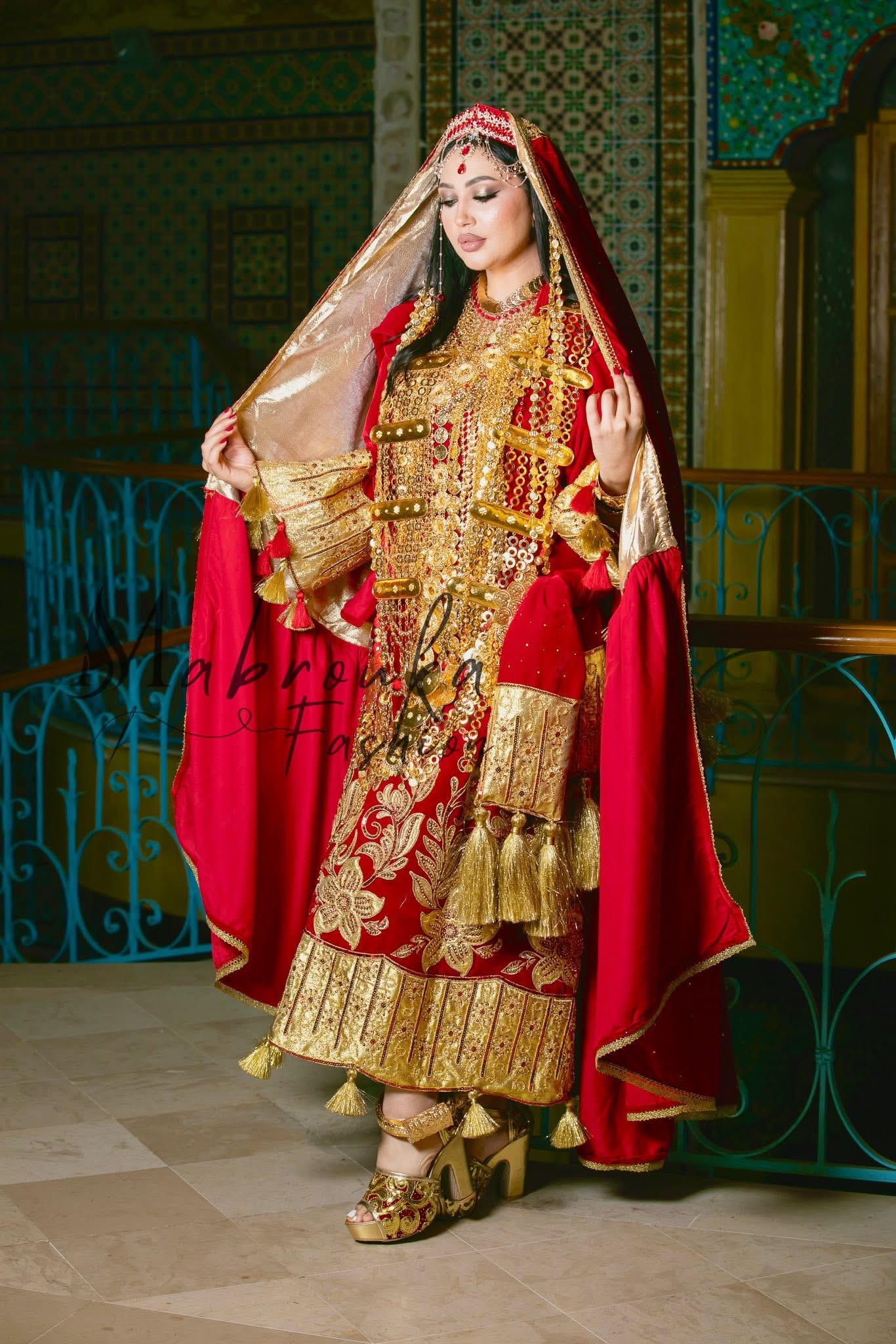 Melia suri rouge